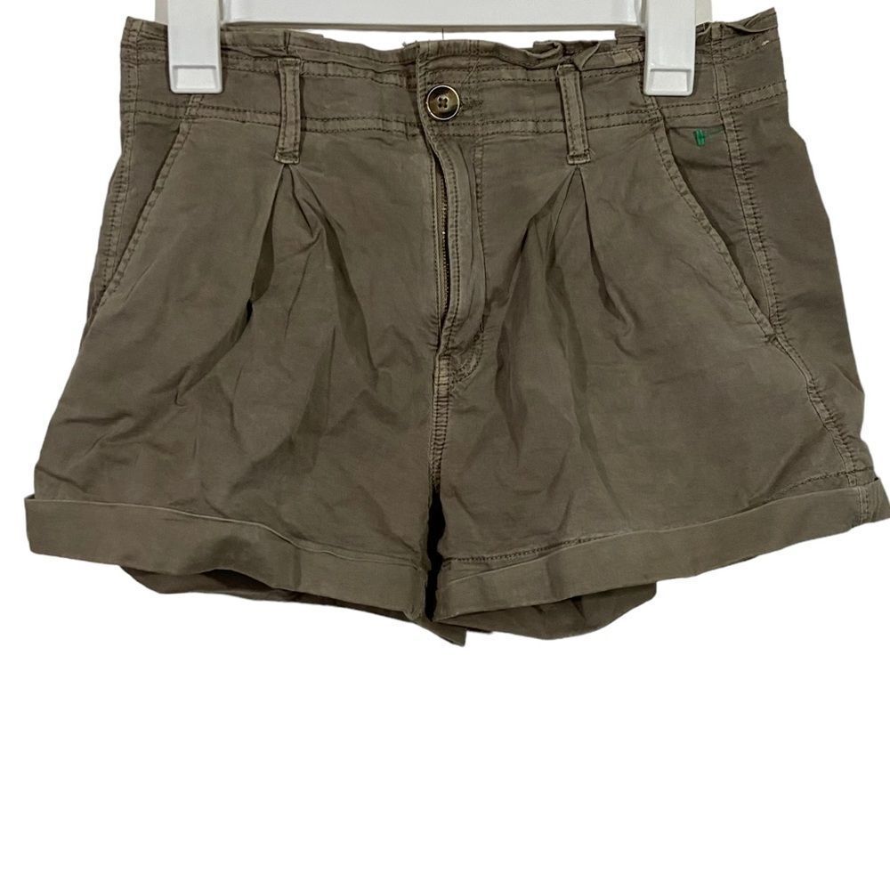 American Eagle Mid Rise Vintage Cargo Style Jean Shorts